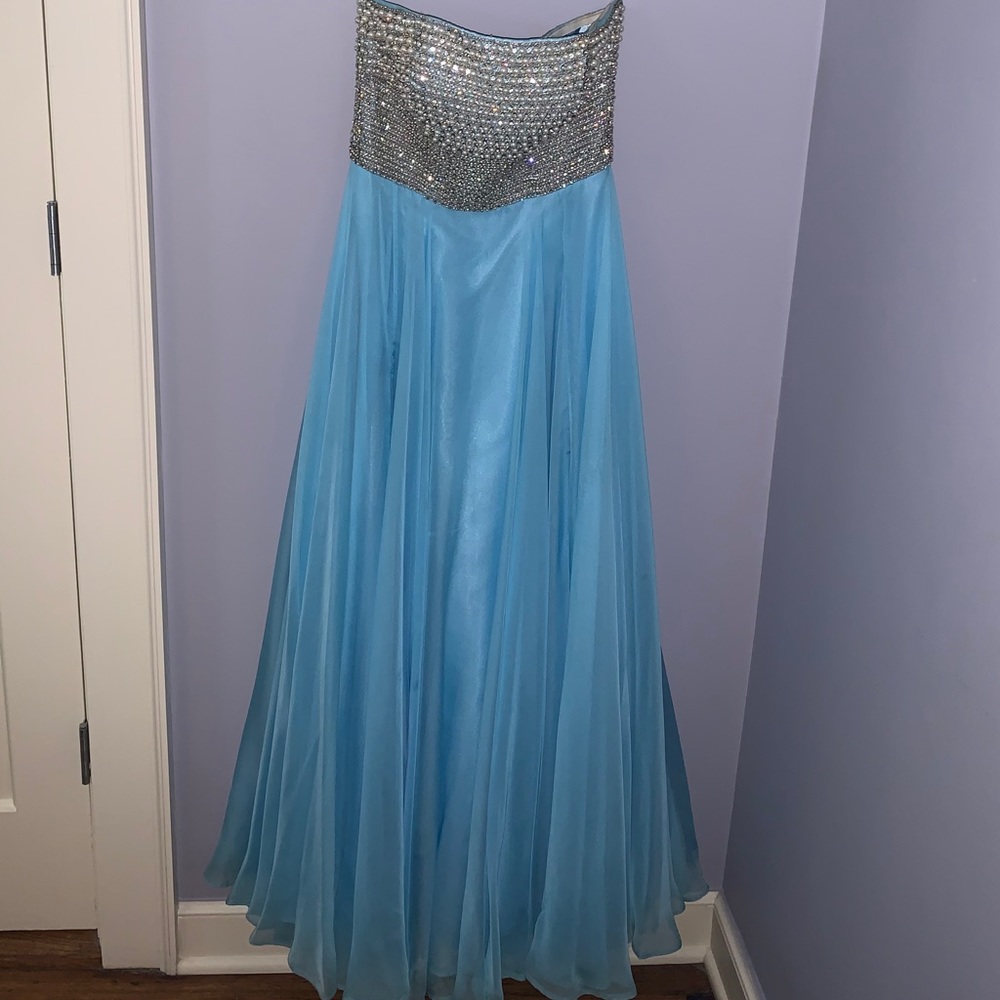 Blue SHERRI HILL Prom Dress